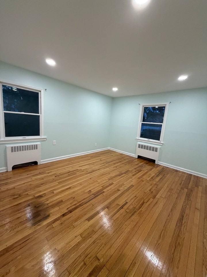 295 49th St #1 - Photo 4 of 9