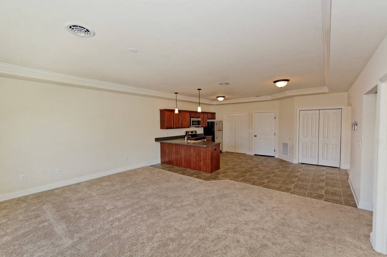 1727 Tower St #106 - Photo 7 of 16