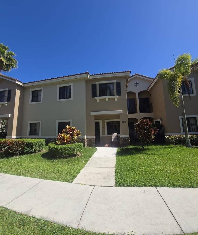 22911 Sw 88th Pl #5