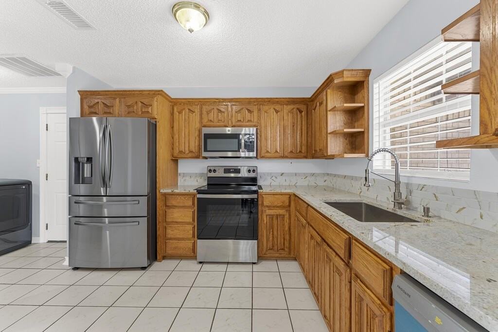 3514 N Vega Ave - Photo 7 of 27