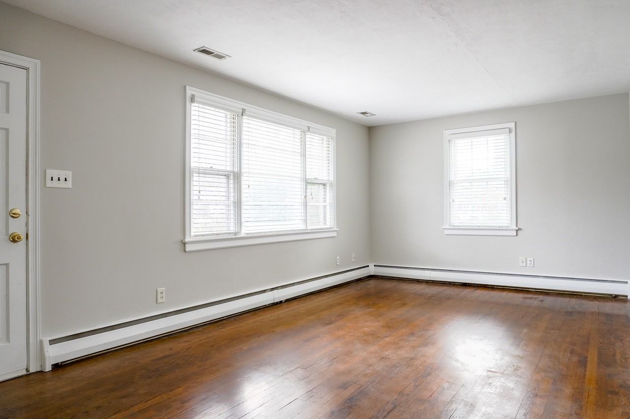818 Orchard Rd #1 - Photo 3 of 15
