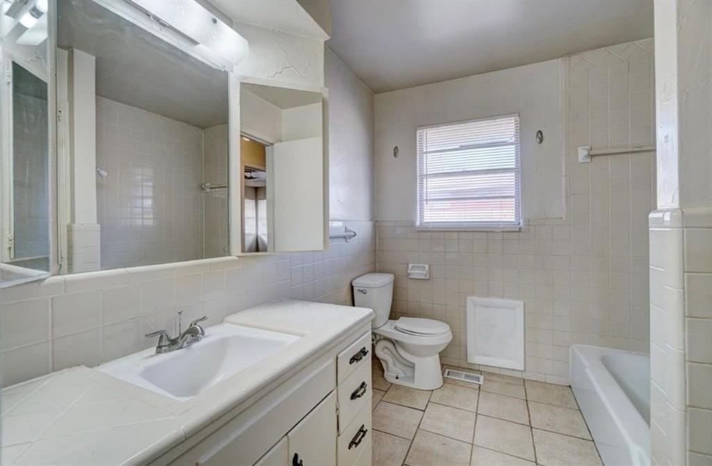 531 N Blackwelder Ave - Photo 7 of 11