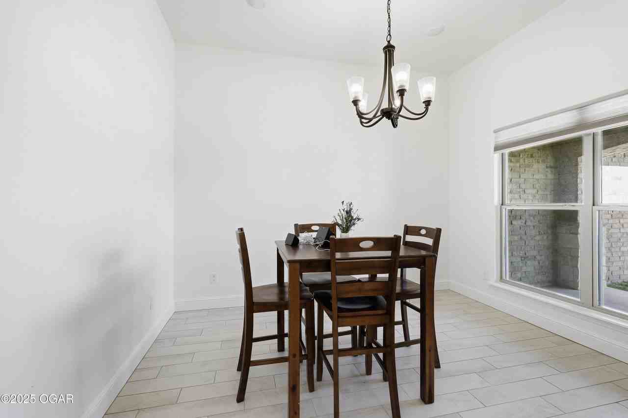 208 Otto Ave - Photo 5 of 22