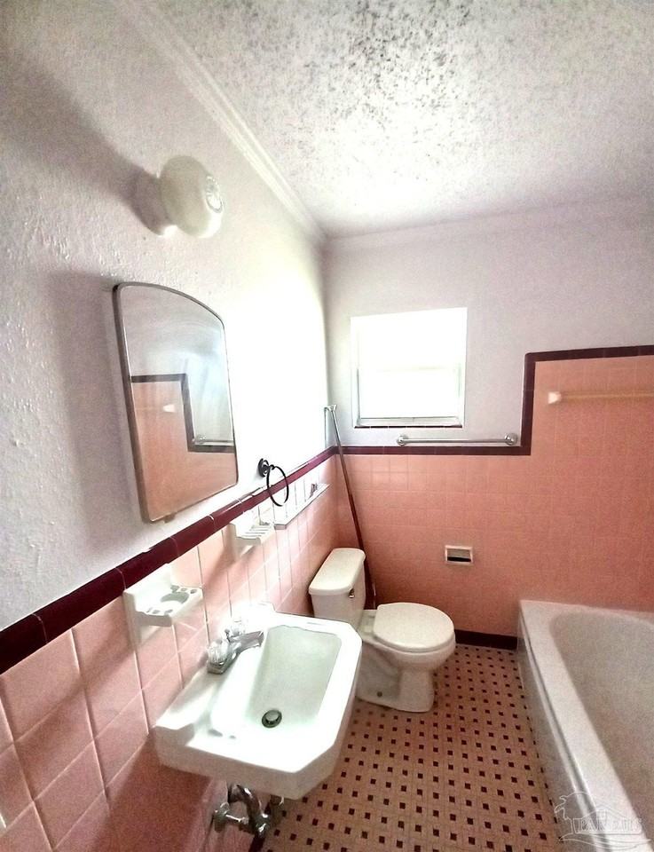 419 N Wentworth St - Photo 5 of 7