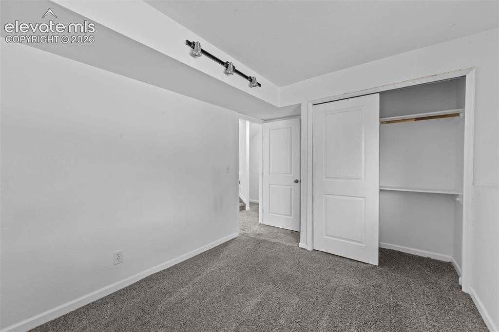 585 Blossom Field Rd - Photo 3 of 27