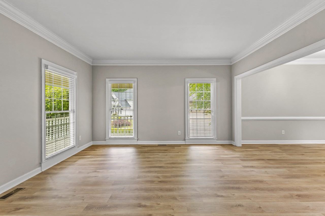 63 Audubon Pl - Photo 5 of 48