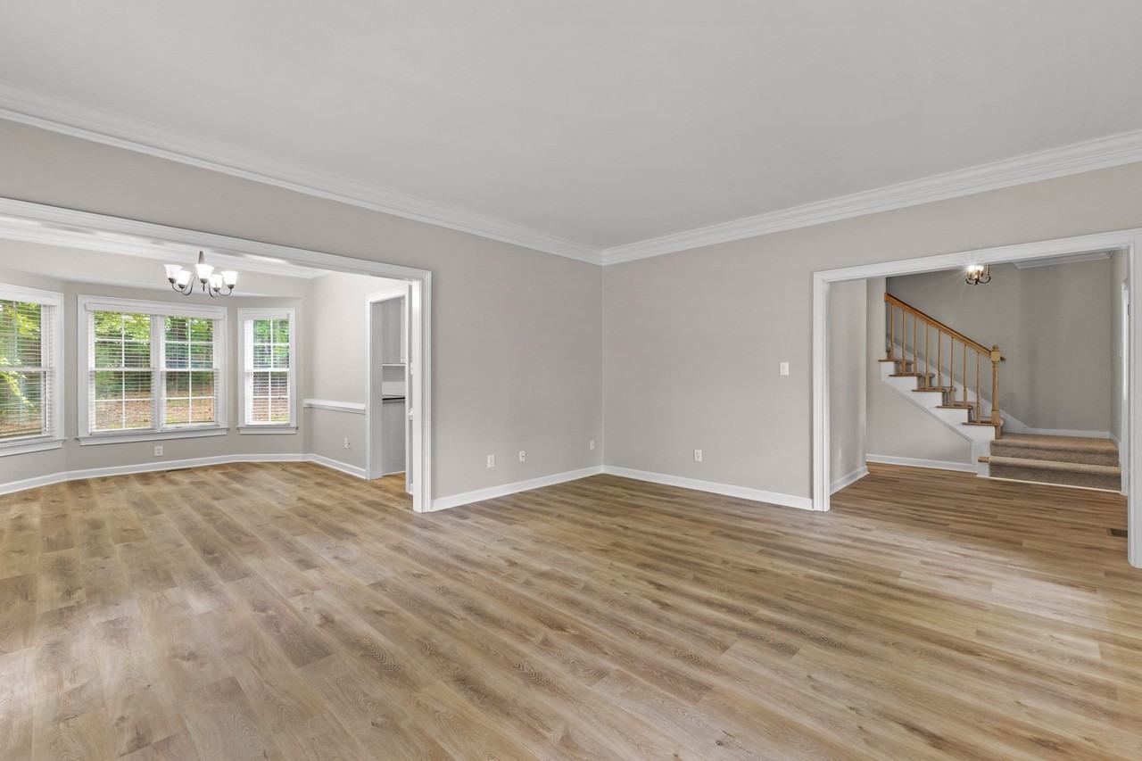 63 Audubon Pl - Photo 7 of 48