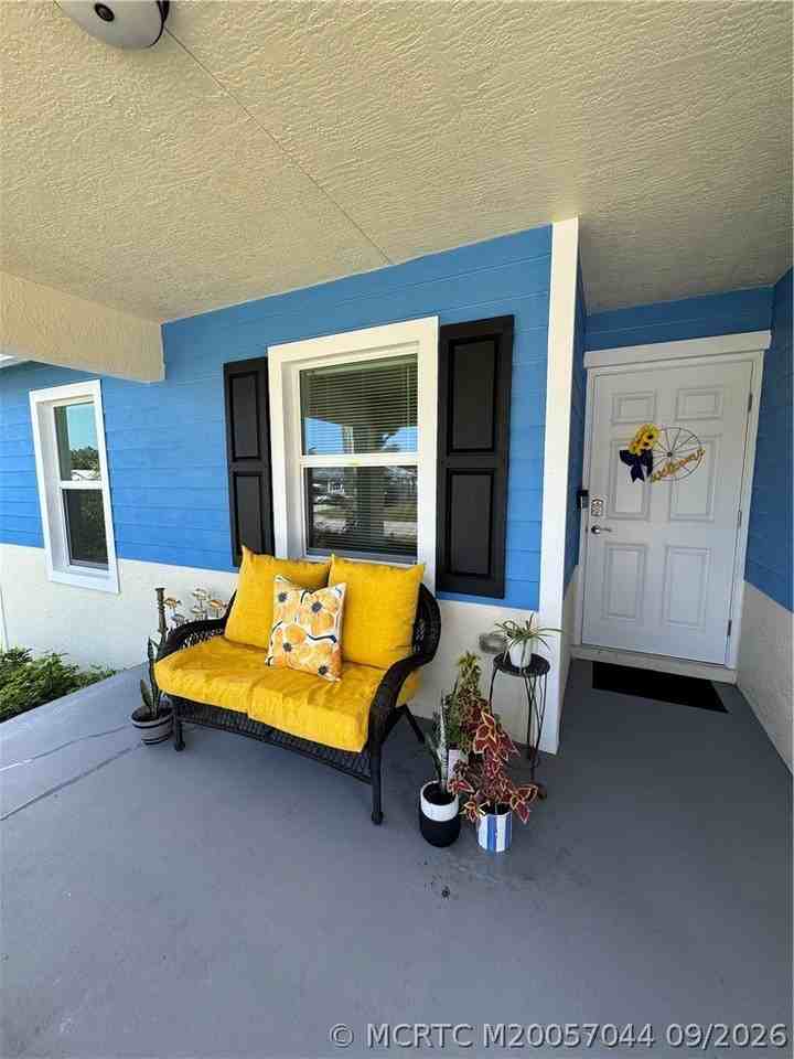 5860 Se Normandy Ave - Photo 2 of 29