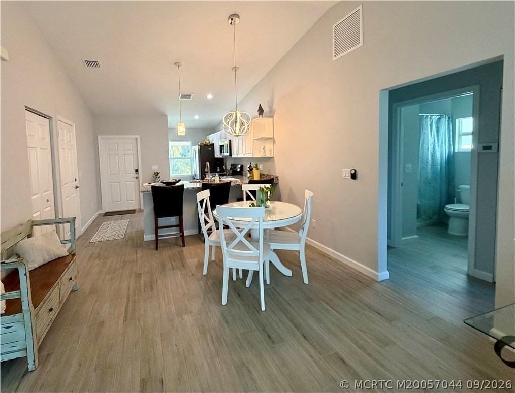 5860 Se Normandy Ave - Photo 6 of 29