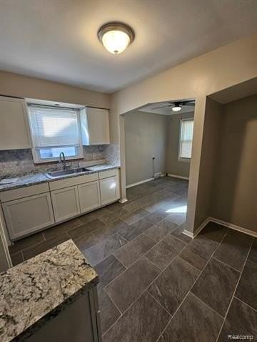 17652 Teppert St - Photo 3 of 10
