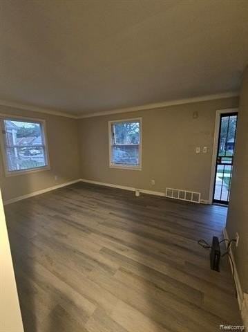 6316 Farmbrook St - Photo 2 of 9