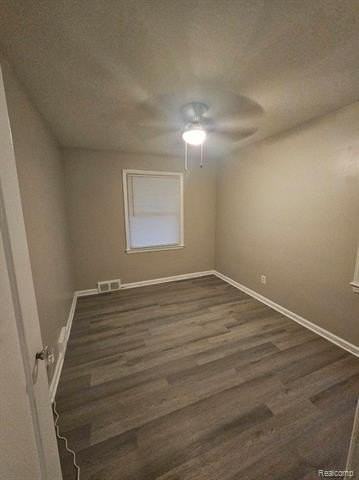 6316 Farmbrook St - Photo 4 of 9