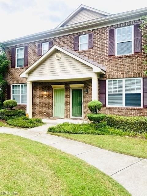 347 Holyoke Ln