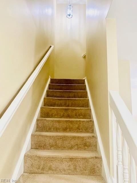 347 Holyoke Ln - Photo 6 of 13