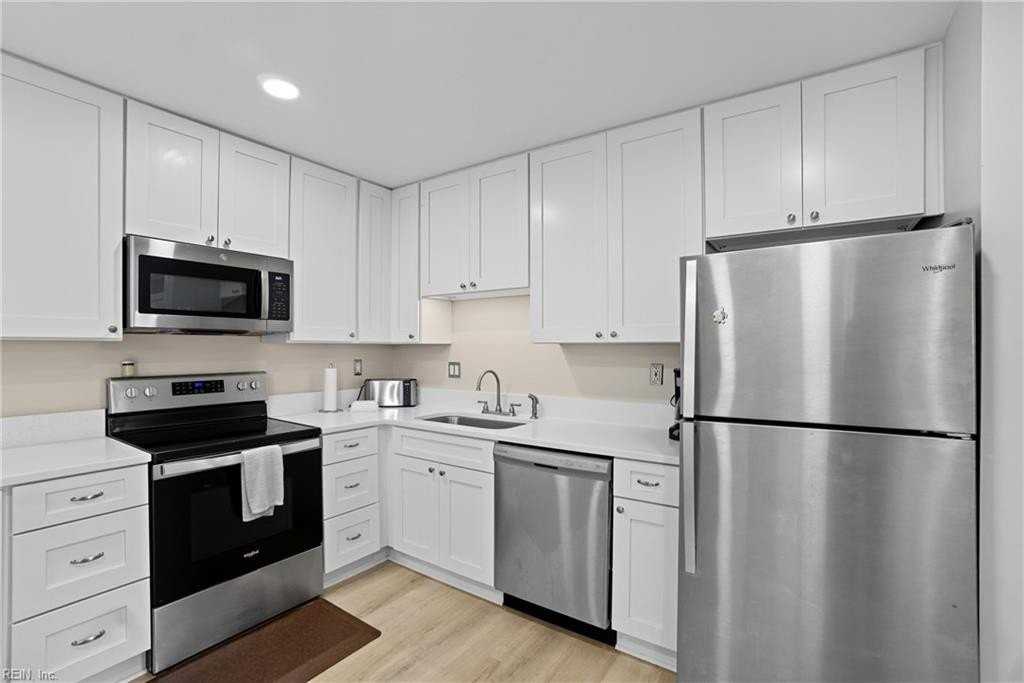 1611 Ocean Bay Dr - Photo 4 of 35