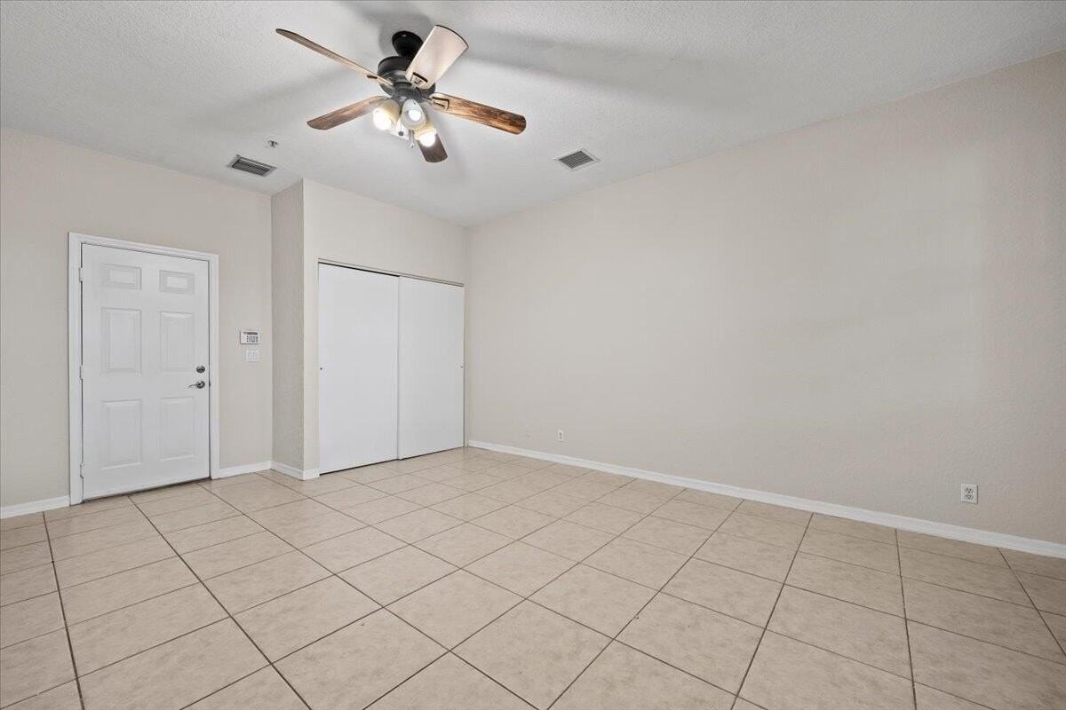 335 E Thatch Palm Cir #104 - Photo 4 of 42