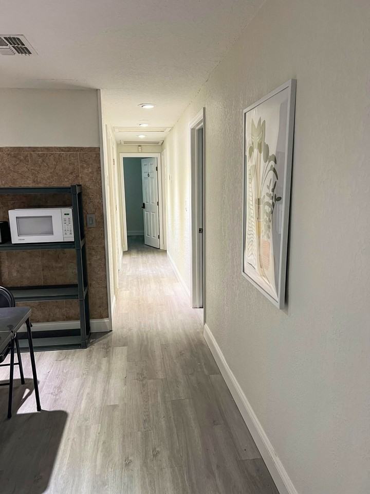 Doreen Dr - Photo 2 of 7