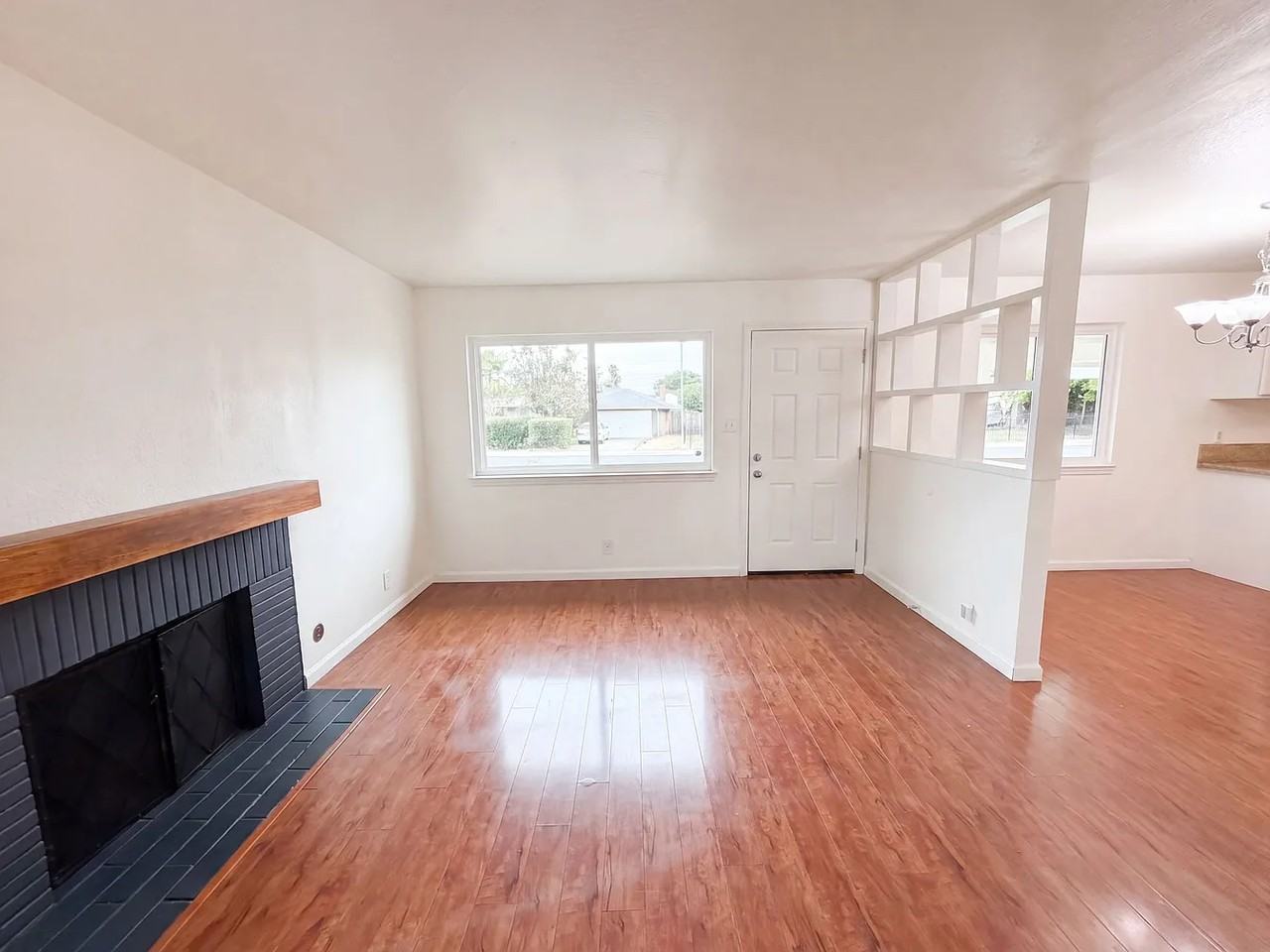 7550 Tamoshanter Way - Photo 6 of 8