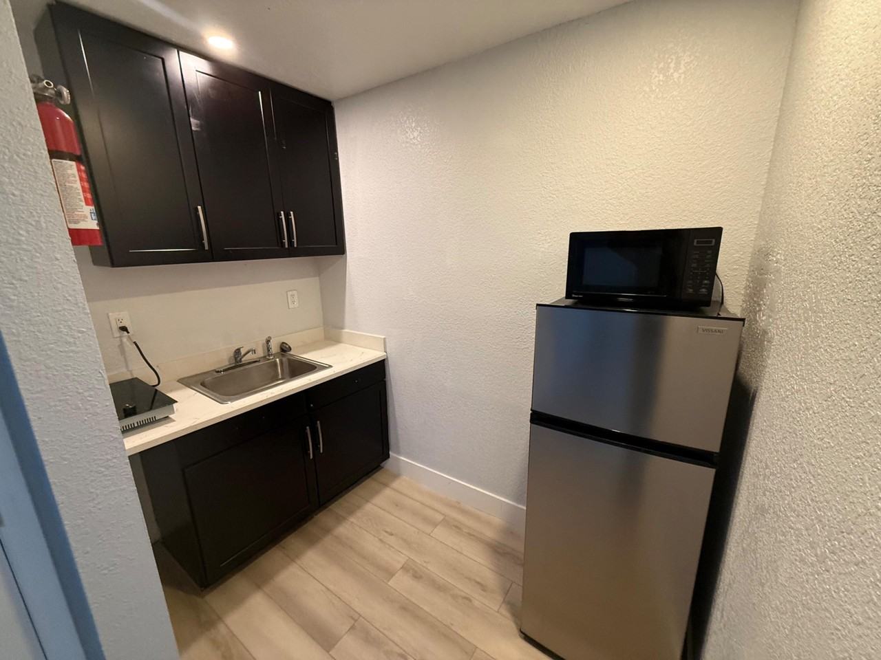 Nw 29th Ter - Photo 5 of 10