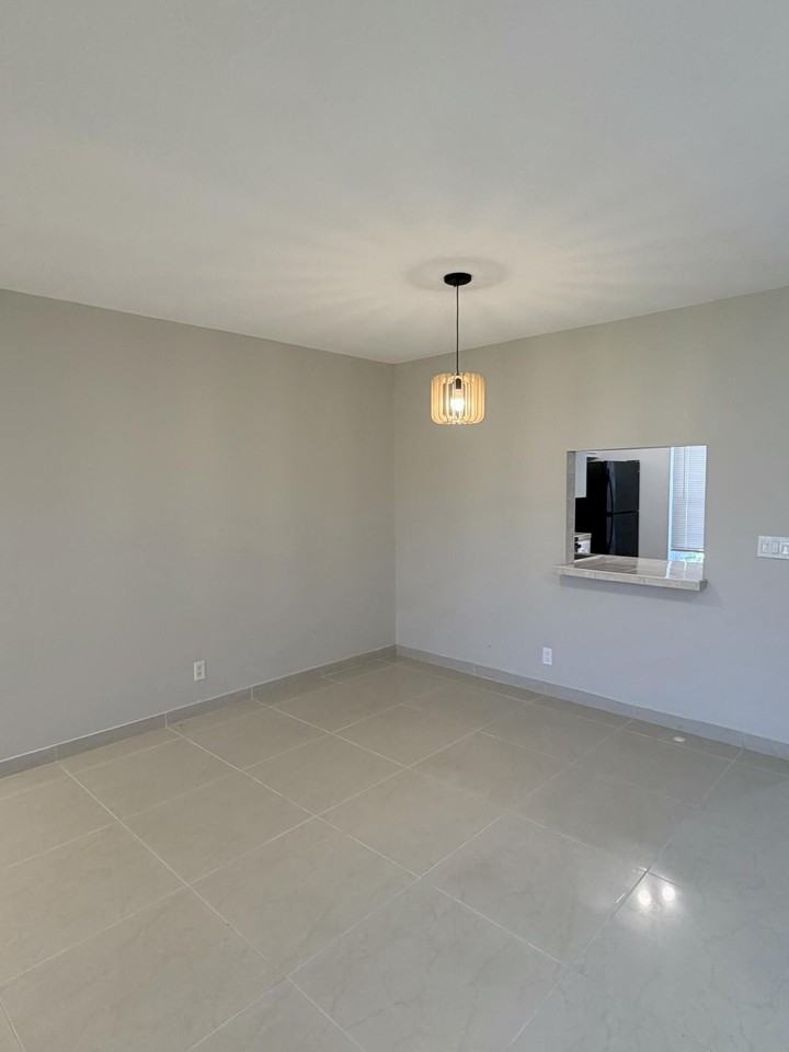 630 Marlboro Oval #B - Photo 7 of 27