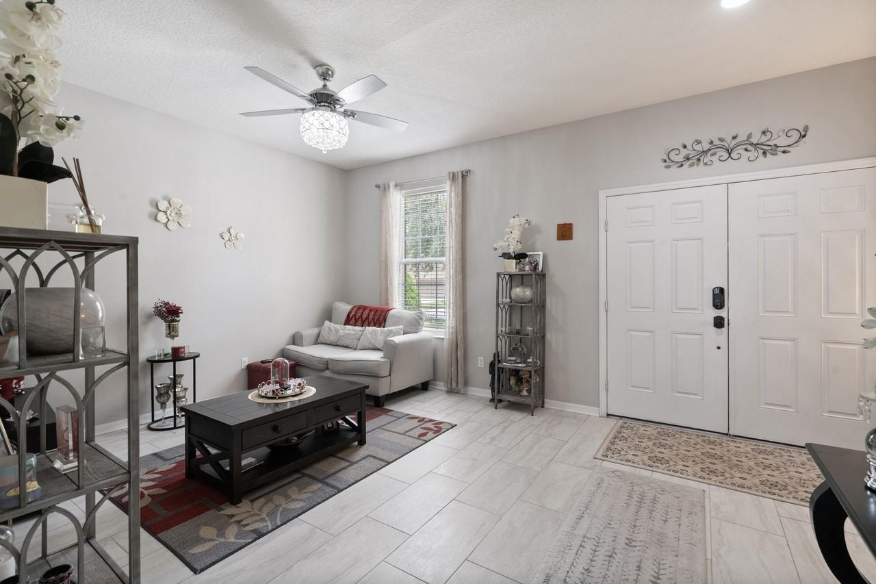 12532 Sawgrass Oak St - Photo 4 of 37