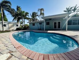 328 Se 6th Ave - Photo 1 of 1