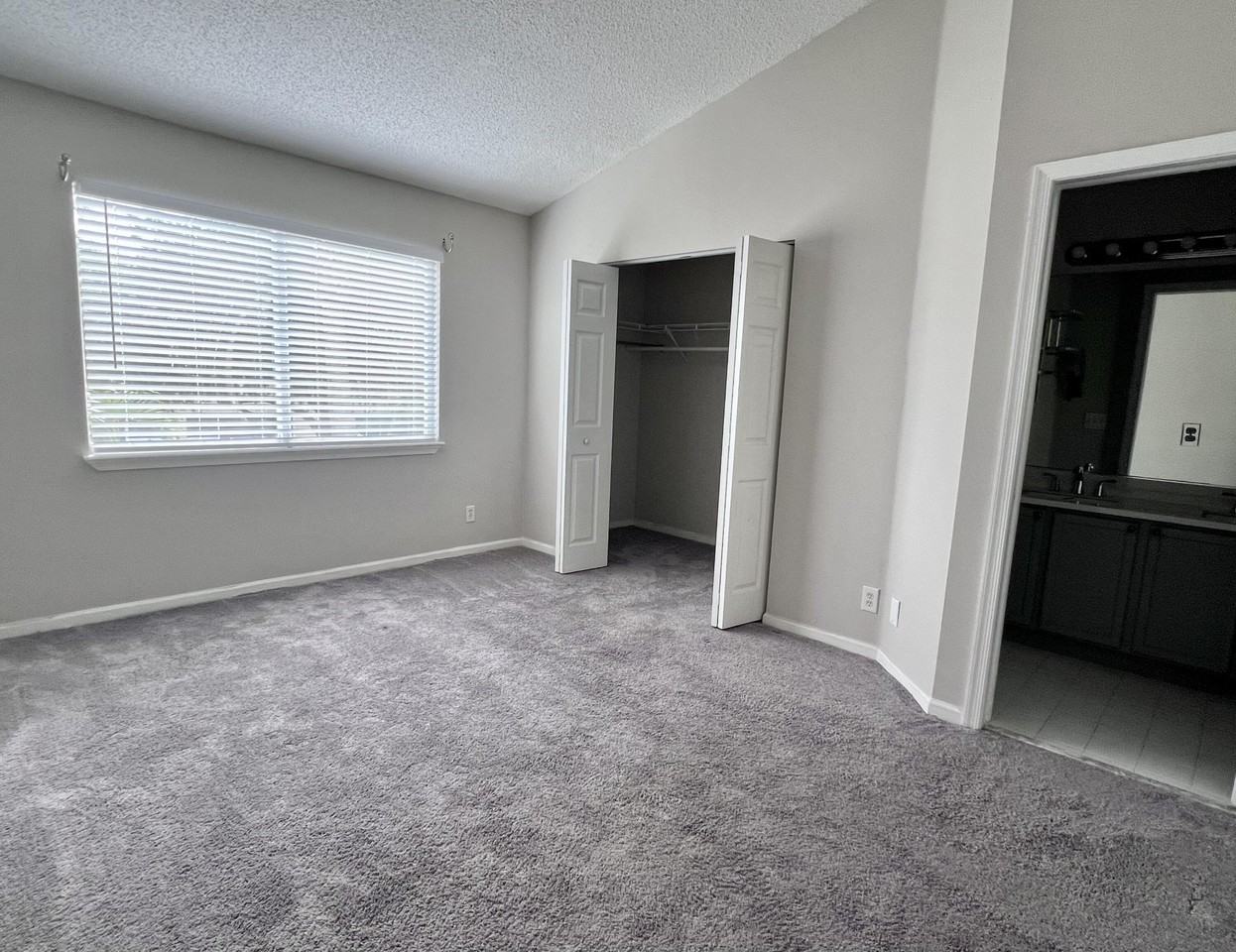 6952 Crooked Fence Dr - Photo 5 of 11