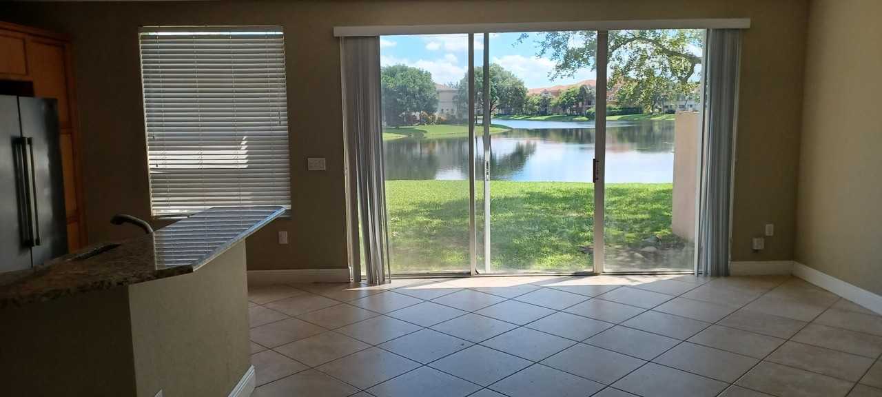 4715 Sw 164th Ave #4715 - Photo 2 of 21