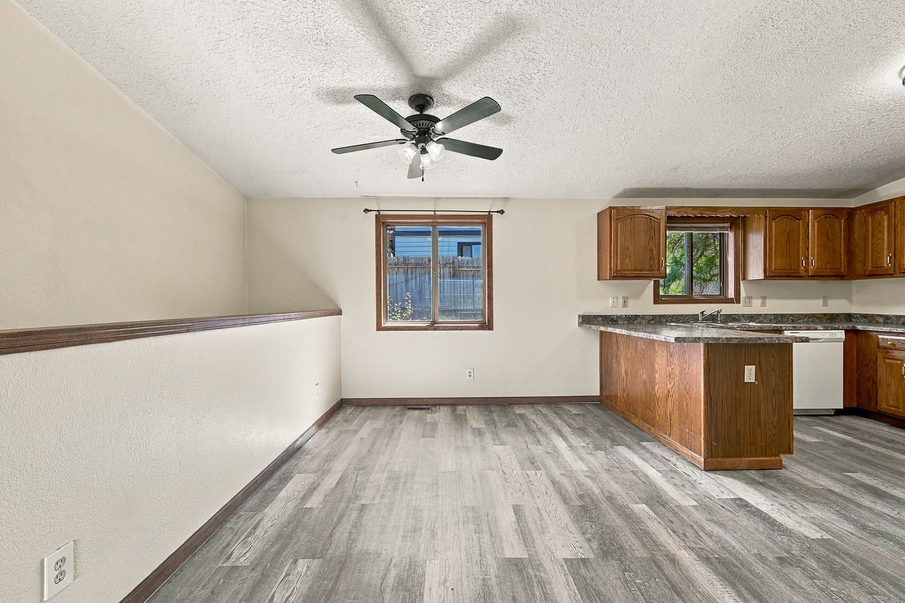 26252 Abert Ln #1 - Photo 4 of 31