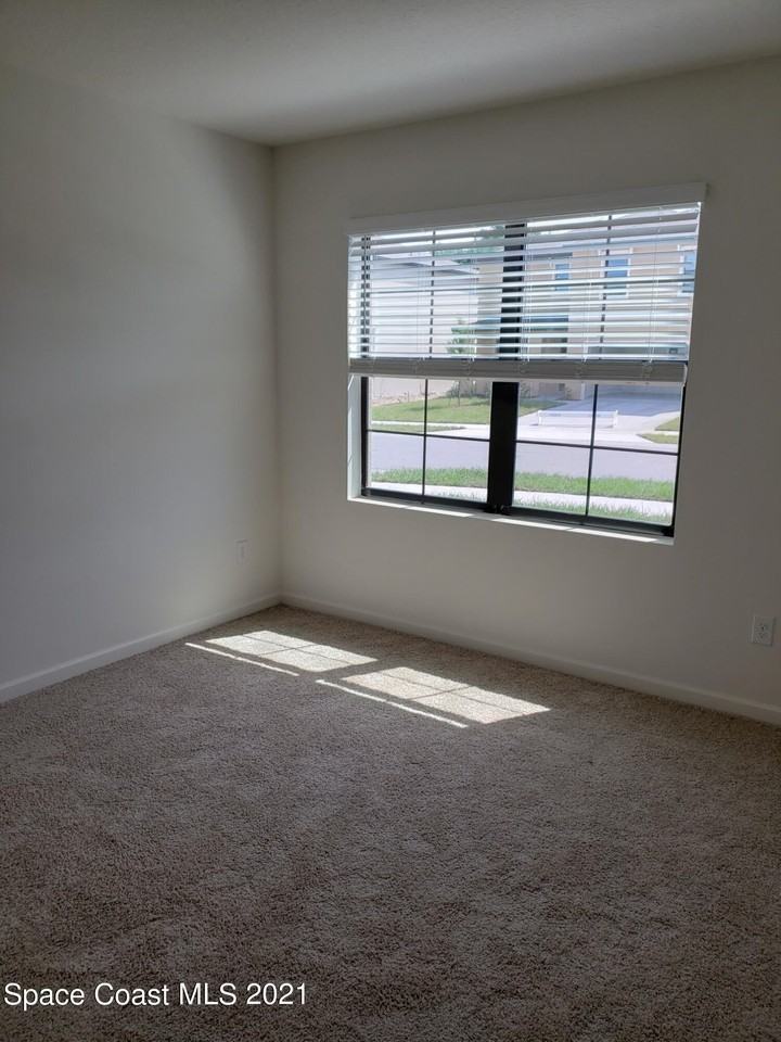 6546 Split Rail Ln - Photo 6 of 24