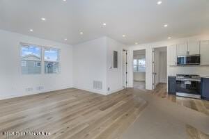 178 Parkinson Ave #2FL - Photo 3 of 13