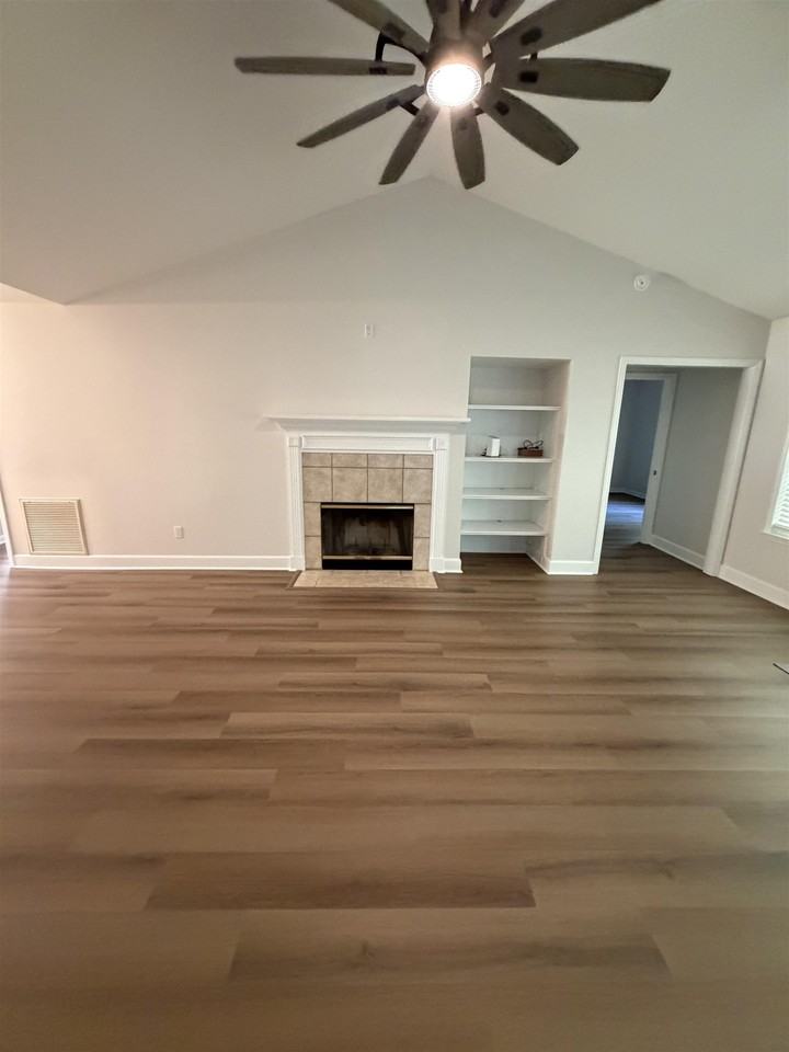 4079 Forsythe Way - Photo 6 of 28