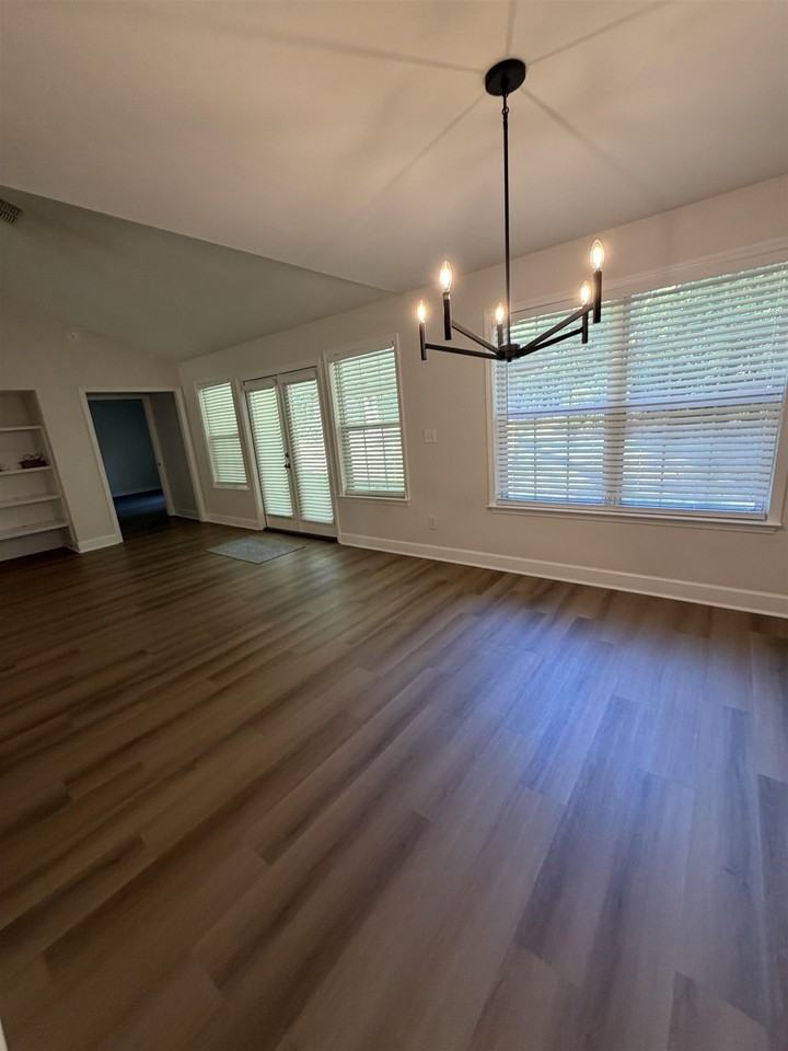 4079 Forsythe Way - Photo 7 of 28
