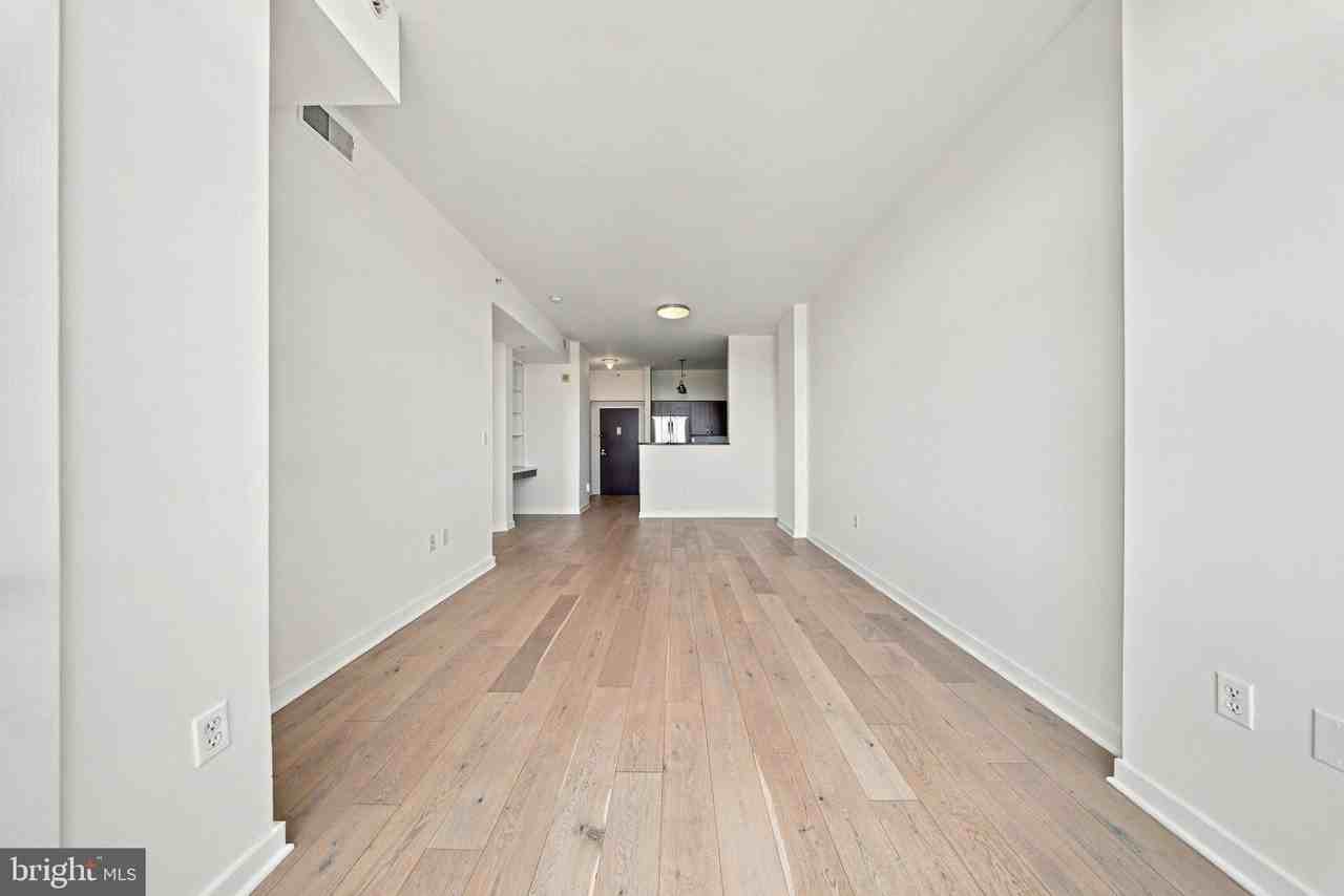 1000 New Jersey Ave Se #1022 - Photo 5 of 14