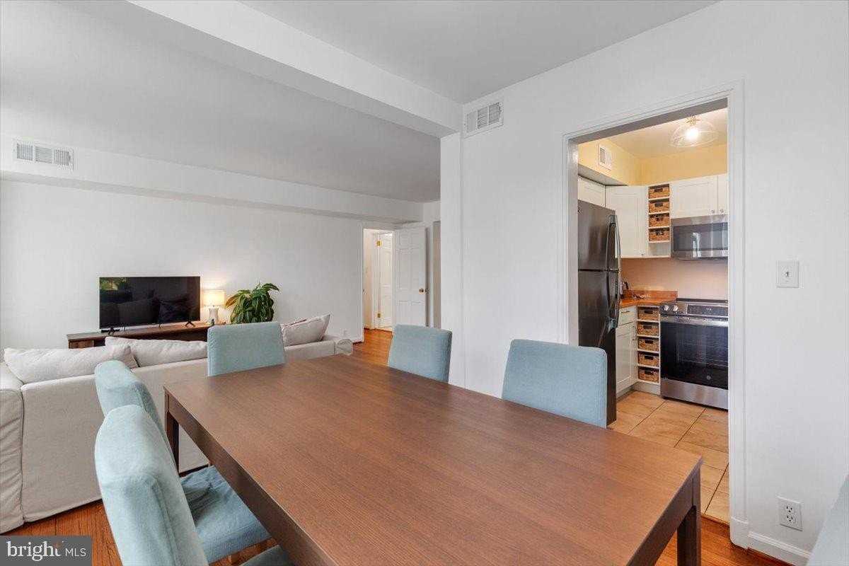 3711 39th St Nw #C189 - Photo 4 of 21