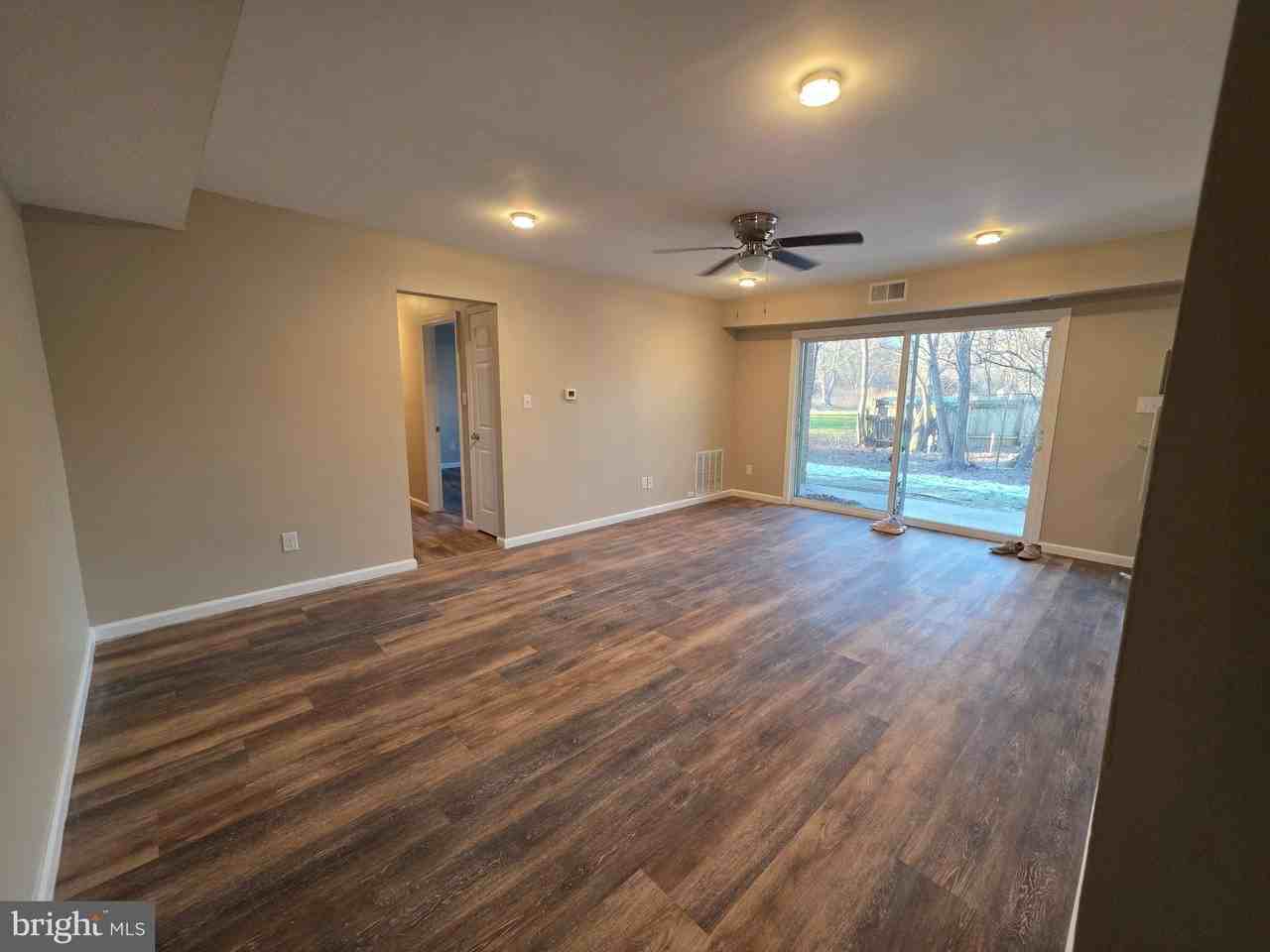 97 Par Haven Dr #J12 - Photo 3 of 15