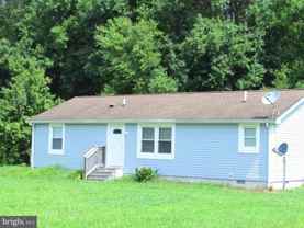 17555 Davis Rd - Photo 1 of 1