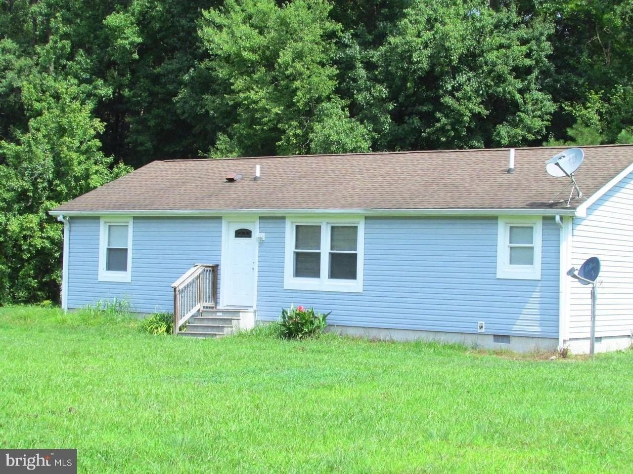 17555 Davis Rd - Photo 2 of 16