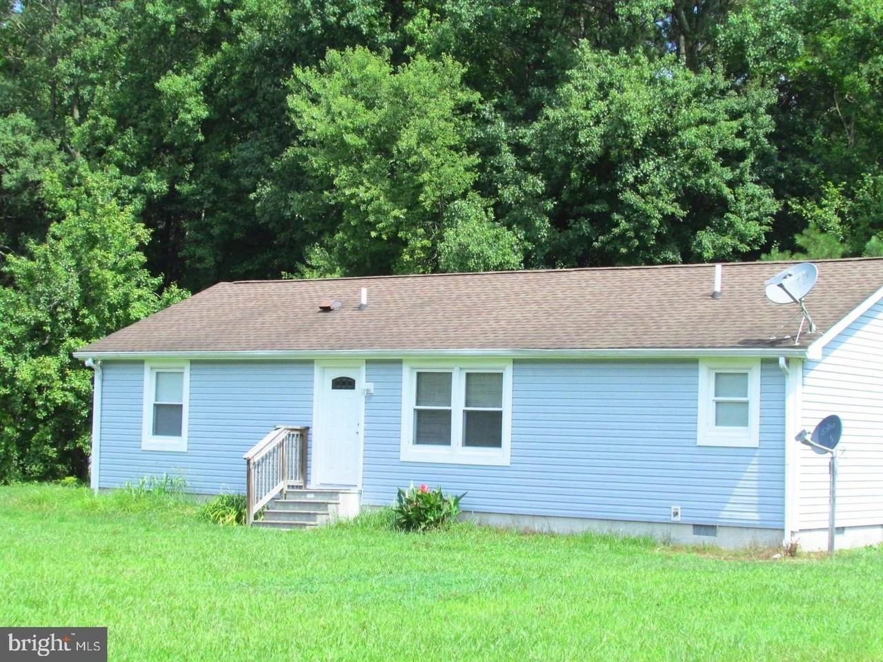 17555 Davis Rd - Photo 3 of 16