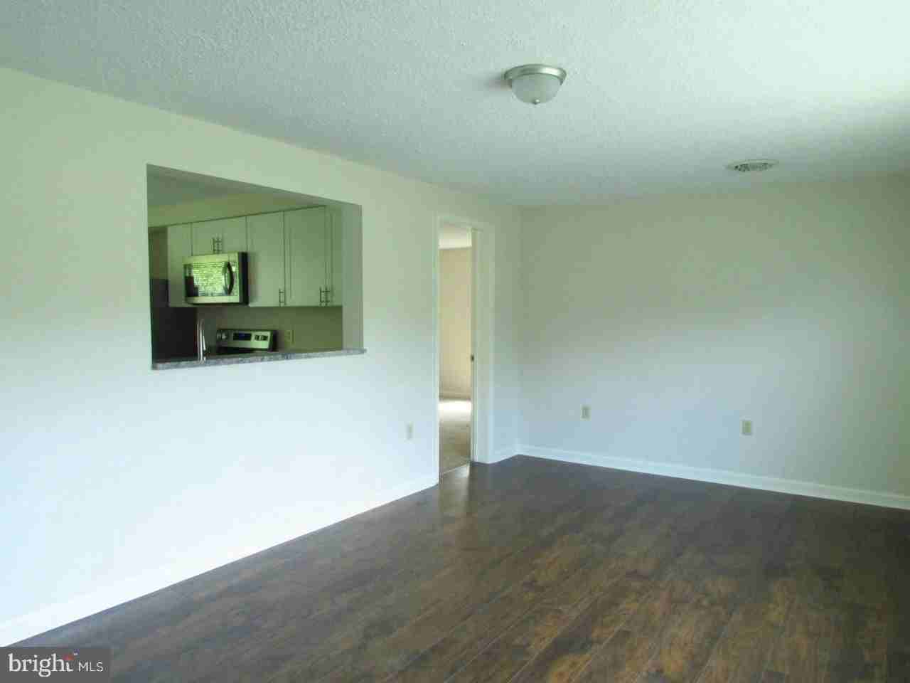17555 Davis Rd - Photo 4 of 16