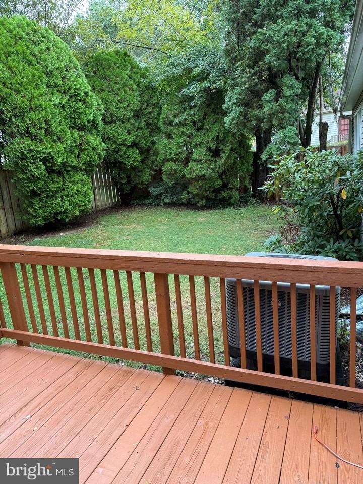 1734 Mayfair Pl - Photo 3 of 8