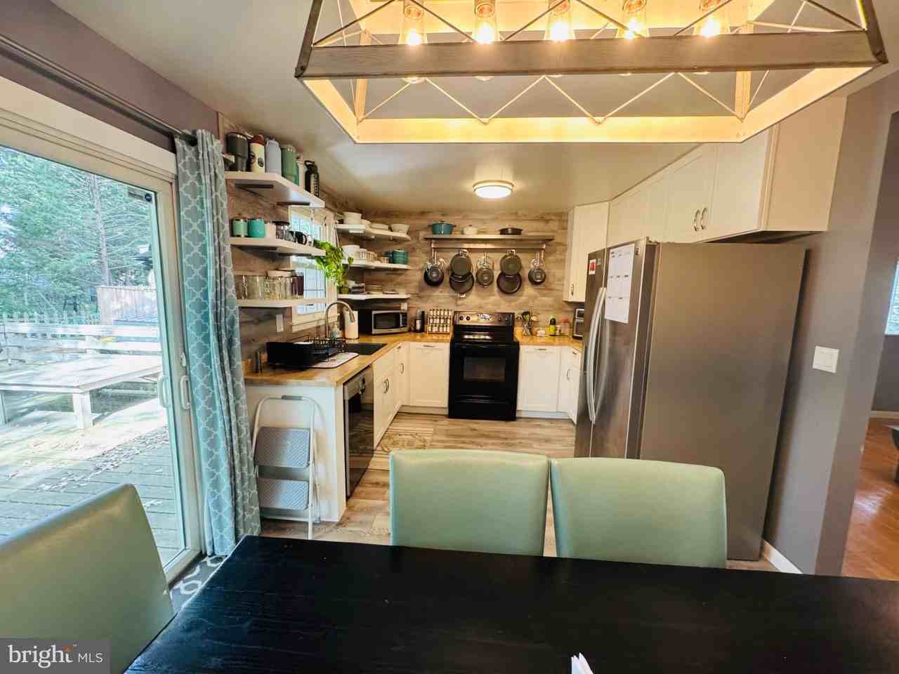19 Severndale Rd - Photo 2 of 18
