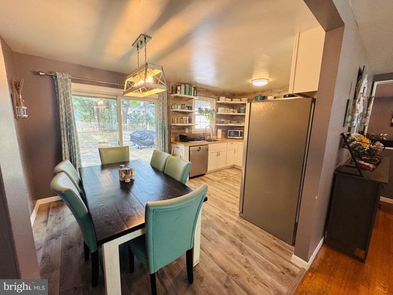 19 Severndale Rd - Photo 3 of 18