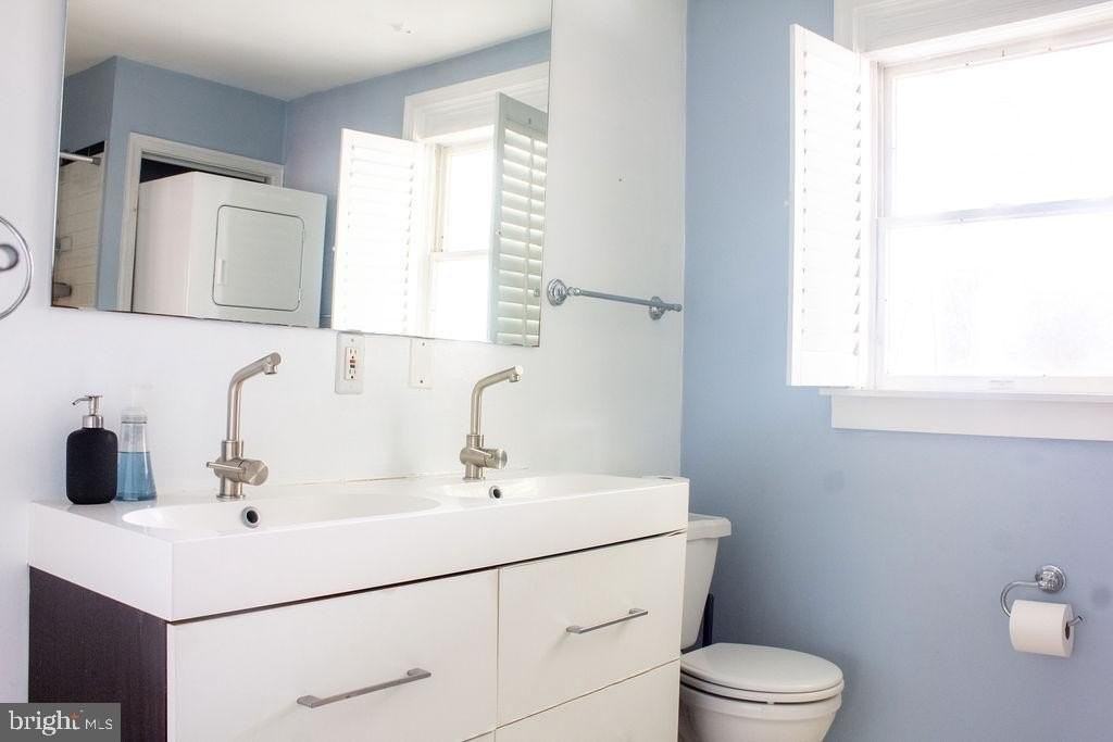 111 E Gittings St - Photo 7 of 28