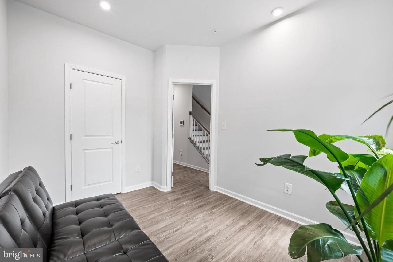 4600 Gough St - Photo 5 of 24