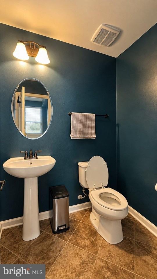 742 S Macon St - Photo 2 of 26