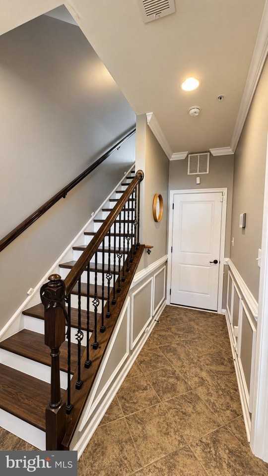 742 S Macon St - Photo 3 of 26