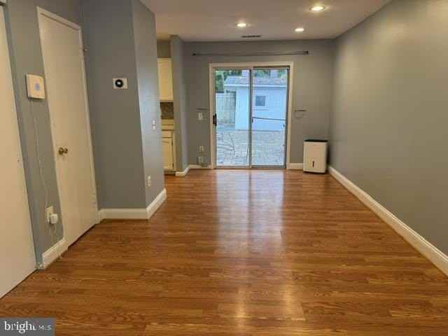1345 Alderton Ln - Photo 3 of 9