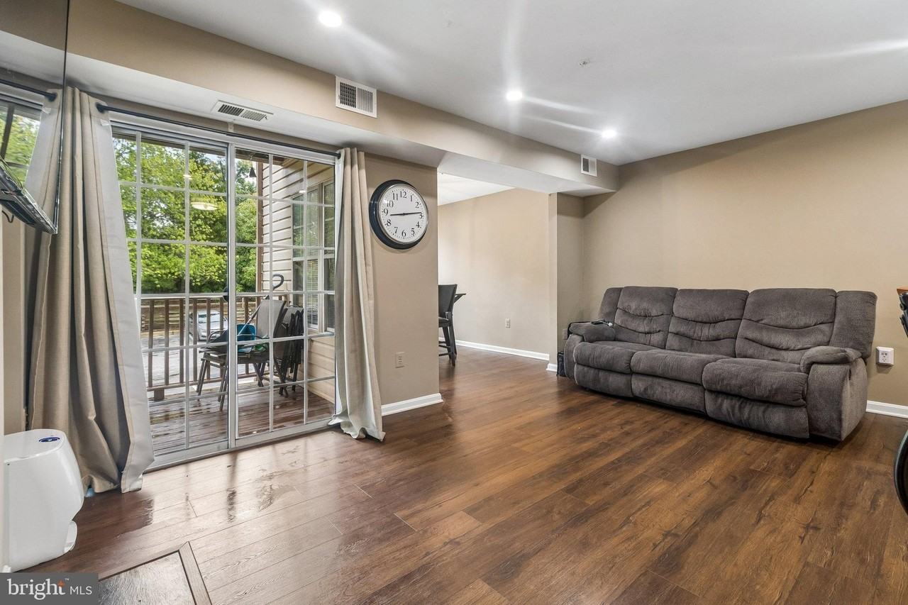 2040 Alice Ave #202 - Photo 5 of 17