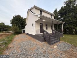 featured image of 215 Thomas Ave N